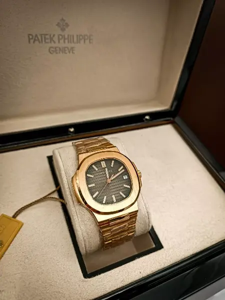Виртуозное копирование: часы Patek Philippe в мире клонов из Китая Виртуозное копирование: часы Patek Philippe в мире клонов из Китая