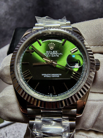 Золотые 750 пробы Rolex Day-Date 40mm 228239