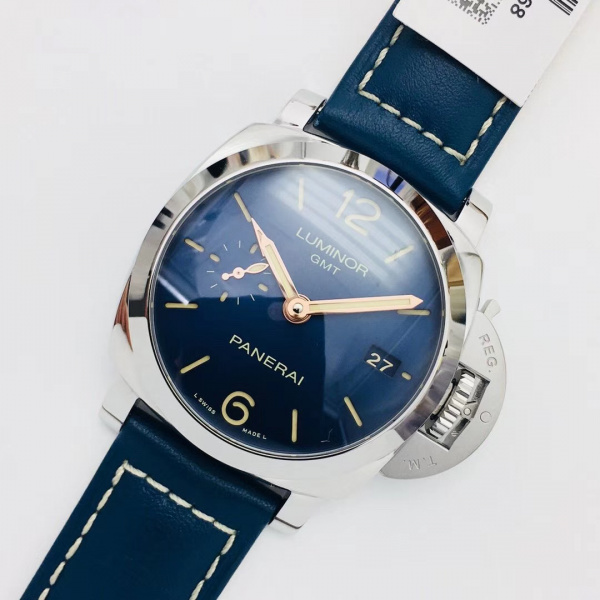 Officine Panerai Luminor GMT 44mm PAM01033