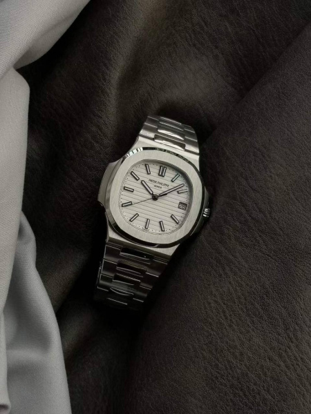 Patek Philippe Nautilus 5711/1A-011