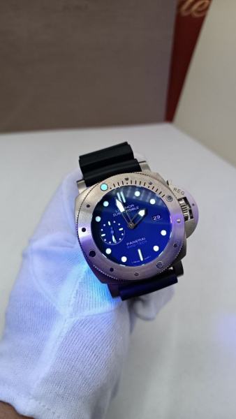 Officine Panerai Luminor Submersible 3 Days PAM 692