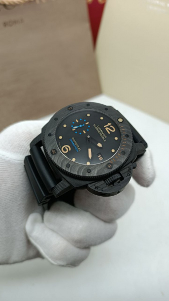 Officine Panerai Luminor Submersible 1950 PAM 616 Carbotech