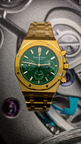 Audemars Piguet  Royal Oak Selfwinding Chronograph  26331BA.OO.1220BA.02