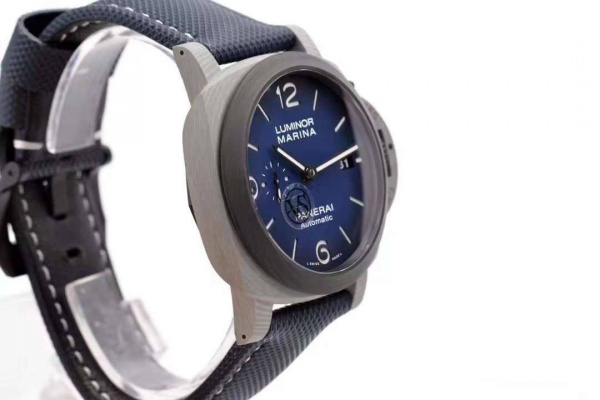 Officine Panerai Luminor Marina Fibratech 44mm PAM01663