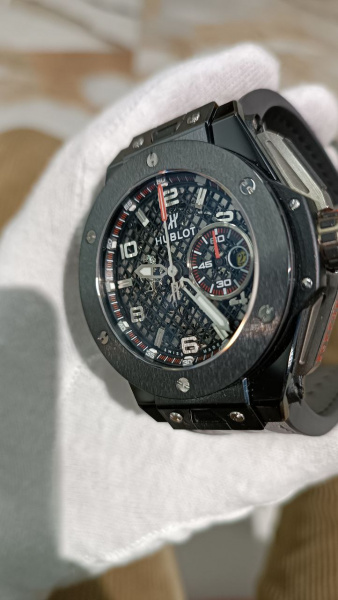 Hublot Big Bang Unico 45 mm Big Bang Ferrari 2015 Grey ceramic 401.FX.1123.VR