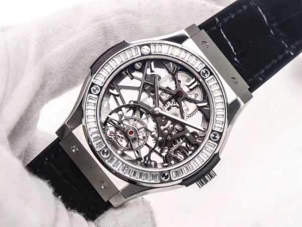 Hublot Classic Fusion Skeleton Tourbillon Titanium Baguette 45 505.NX.0170.LR.1904