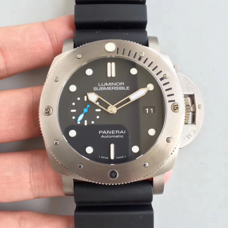 Officine Panerai Luminor 1950 Submersible 3 Days Automatic PAM 682