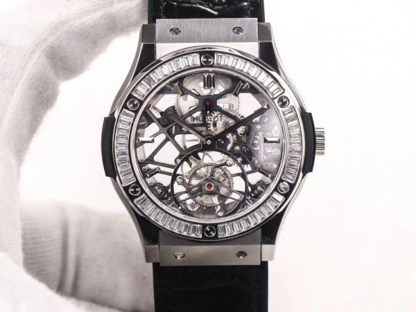 Hublot Classic Fusion Skeleton Tourbillon Titanium Baguette 45 505.NX.0170.LR.1904
