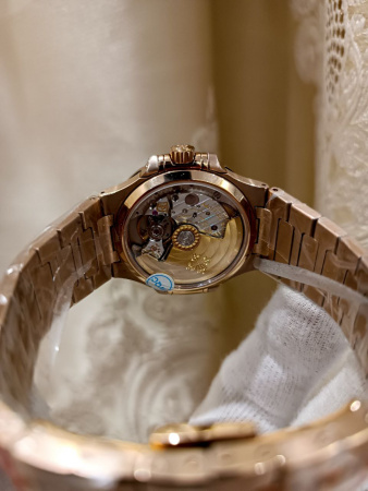 Patek Philippe Nautilus 7118/1A-010