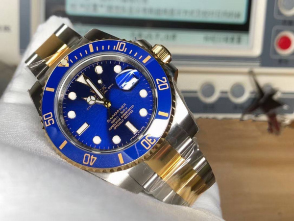 Rolex Submariner Date 116613LB