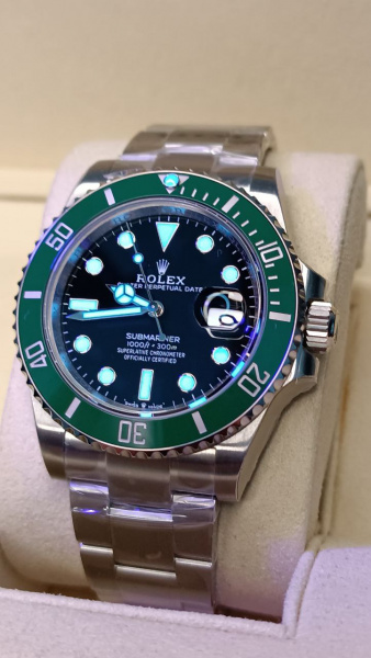 Rolex Submariner Oyster Perpetual Date 41mm 126610LV-0002