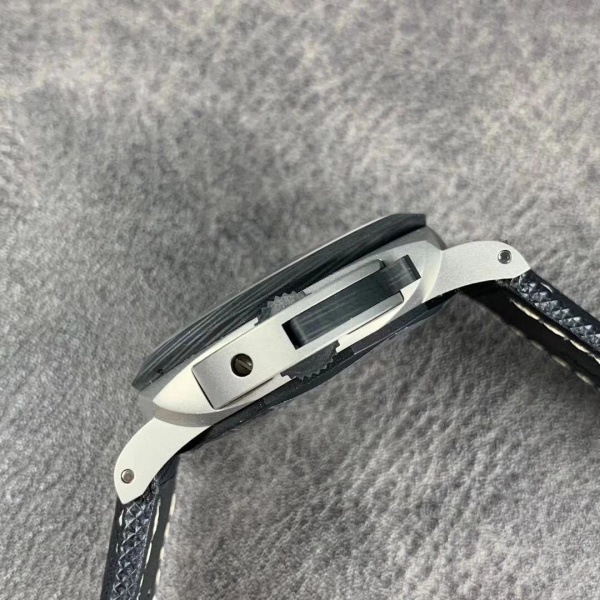 Officine Panerai Luminor Marina DMLS 44mm PAM01662