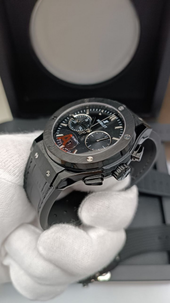 Hublot Classic Fusion Chronograph Сeramic Black Magic 42 mm 541.CM.1171.RX