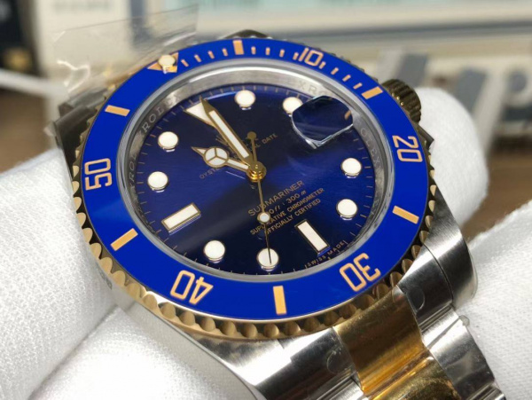 Rolex Submariner Date 116613LB