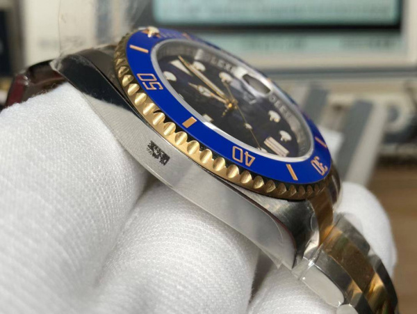 Rolex Submariner Date 116613LB