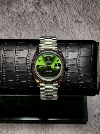 Золотые 750 пробы Rolex Day-Date 40mm 228239
