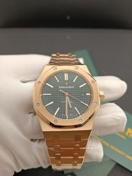  Из золота au750 пробы Audemars Piguet Royal Oak Automatic II 15400OR.OO.1220OR.01