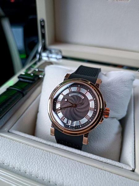 Breguet Marine Big Date rose gold 5817BR/Z2/5V8