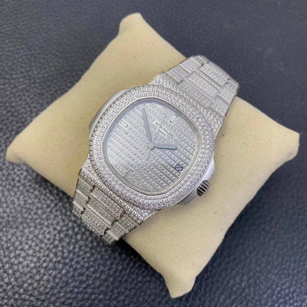 Patek Philippe Nautilus 5719/1G-001