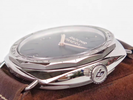 Panerai Radiomir PAM 685 Watch with Leather Bracelet and Stainless Steel Bezel
