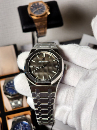 Audemars Piguet Royal Oak Selfwinding II 15500ST.OO.1220ST.02