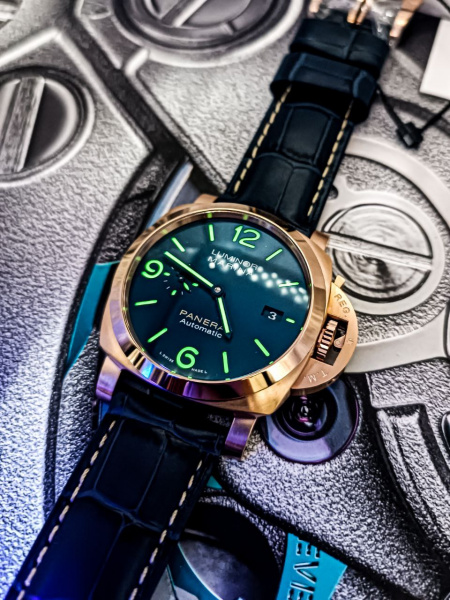 Officine Panerai Luminor Marina Goldtech 44mm PAM01112
