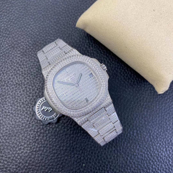 Patek Philippe Nautilus 5719/1G-001