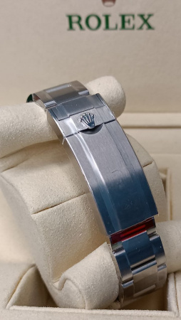 Rolex Submariner Oyster Perpetual Date 41mm 126619LB-0003