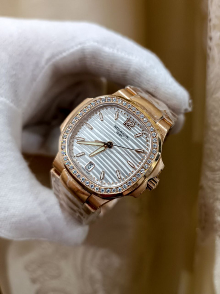 Patek Philippe Nautilus 7118/1A-010