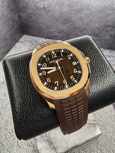 Patek Philippe Aquanaut 5167R-001 из розового золота au750 пробы 