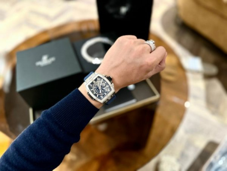 Hublot Spirit of Big Bang Chronograph 45mm 601.NX.7170.LR