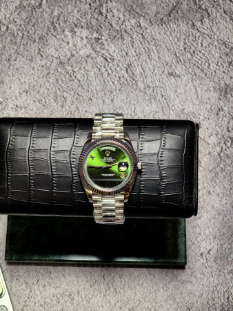 Золотые 750 пробы Rolex Day-Date 40mm 228239
