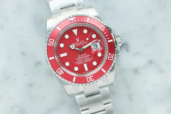 Rolex Blaken Submariner Date 116610LN Blaken Red