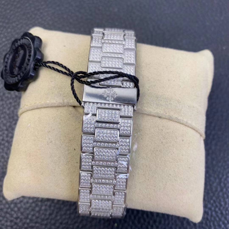 Patek Philippe Nautilus 5719/1G-001