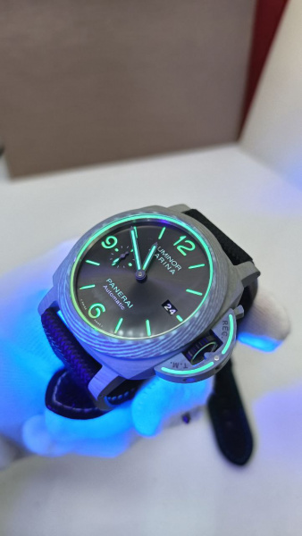 Officine Panerai Luminor Marina Carbotech™ 44mm PAM01118