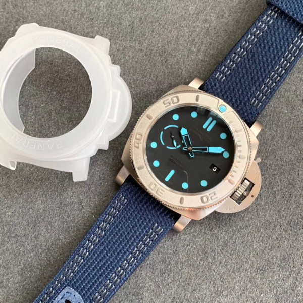 Panerai Mike Horn Edition 47mm PAM 985