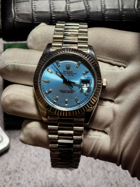 Золотые платина 950PT пробы Rolex Day-Date 40mm 228396TBR