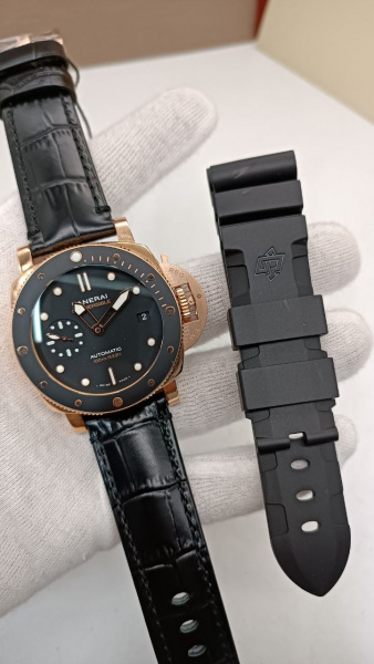 Officine Panerai Luminor Submersible 3 Days Automatic Goldtech PAM00974