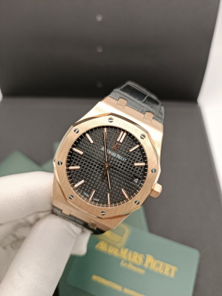 Audemars Piguet Royal Oak Automatic II 15400OR.OO.D002CR.01 из золота au750 пробы 